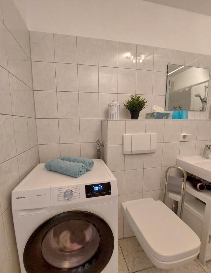 Moderne Wohnung Mit Vollausstattung In Ruhiger Lage, W-Lan Grossrohrsdorf 外观 照片