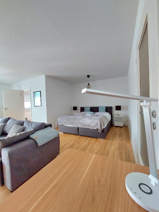 Moderne Wohnung Mit Vollausstattung In Ruhiger Lage, W-Lan Grossrohrsdorf 外观 照片